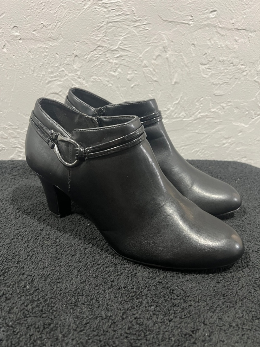 🔥🔥 EASY STREET Jem Ankle Bootie Black Heeled Boots Women Size 9.5 - Worn Twice